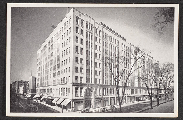 A postcard with a view of the Eaton's department store, ca. 1931.