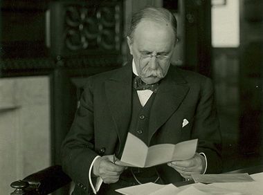 William Osler keeping up-to-date pre-blogosphere. From the Osler Photo Collection, CUS_064-048_P. 